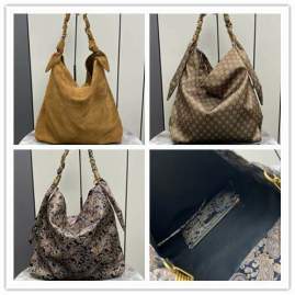 Picture of Saint Laurent Handbags _SKUfw202429399fw